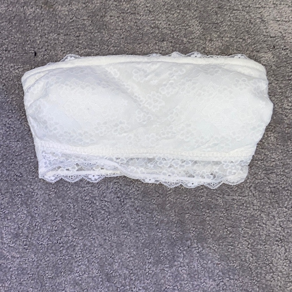 NEW Gilly hicks strapless bralette